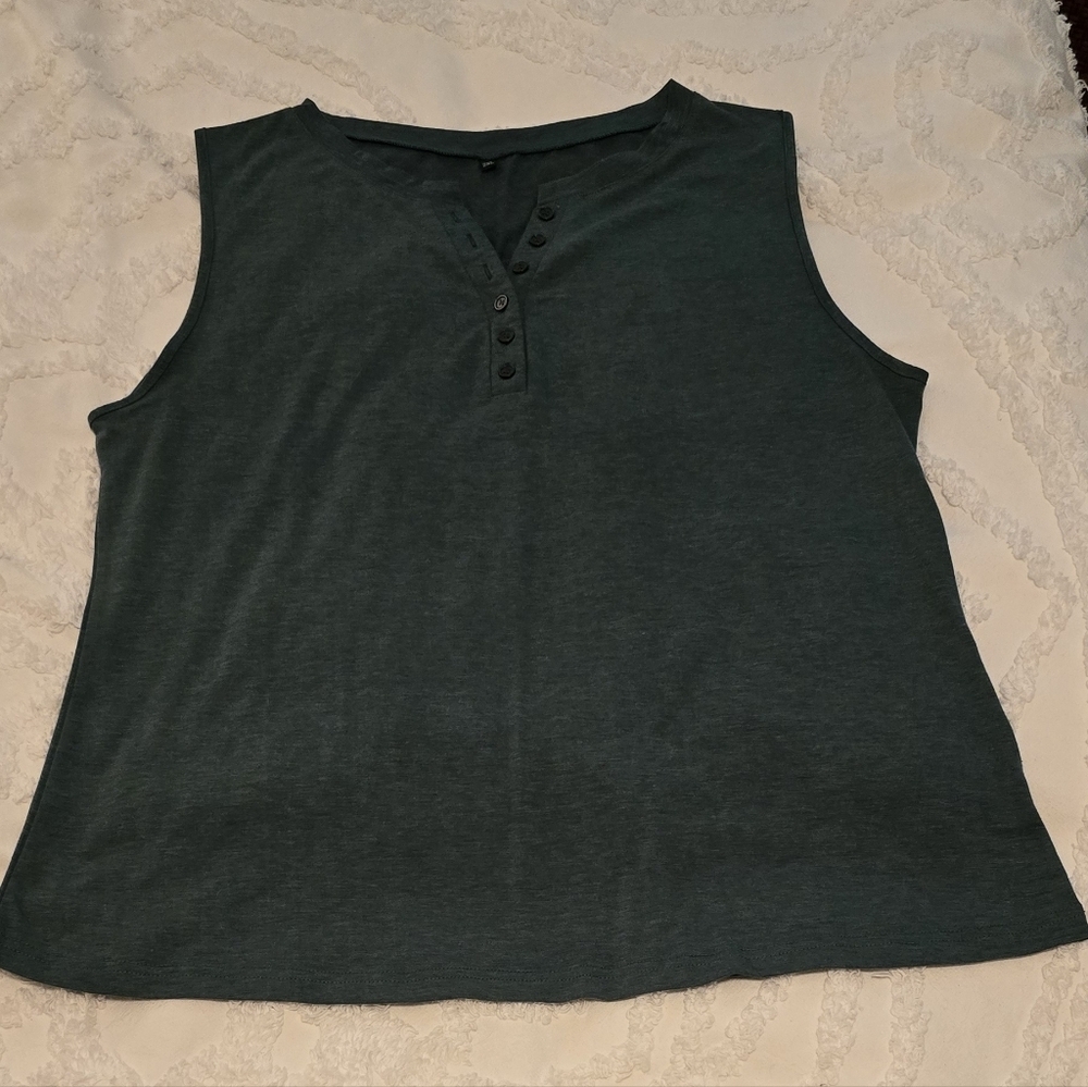 Set Of 2 Women's Sleeveless V-Neck Tanks, Size XXL / 2XL (316) - Picture 2 of 9